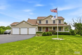 2066 Bernadette Lane, Yorkville, IL 60560