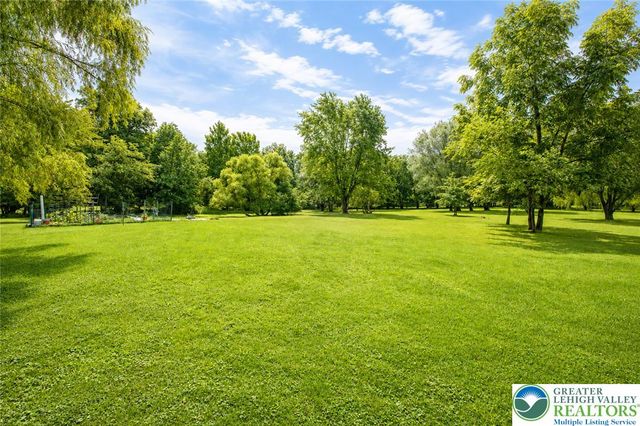 1294 Seifert Road, Bushkill Twp, PA 18064