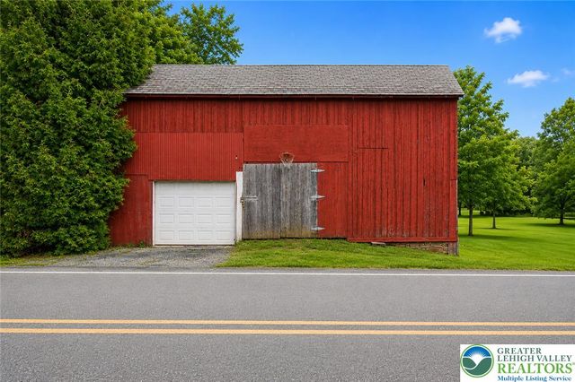 1294 Seifert Road, Bushkill Twp, PA 18064