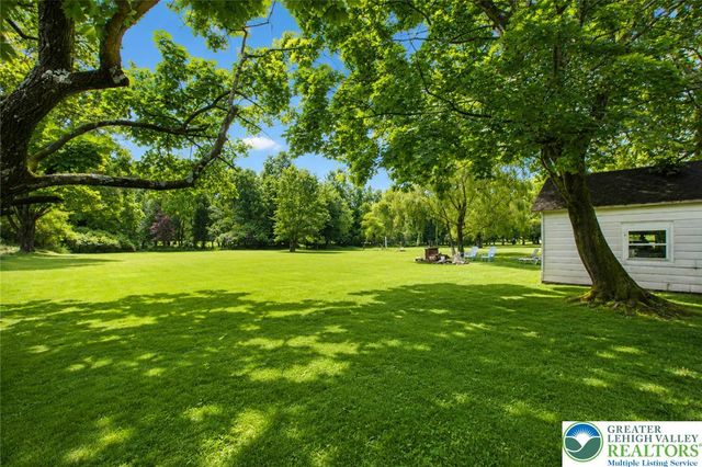 1294 Seifert Road, Bushkill Twp, PA 18064