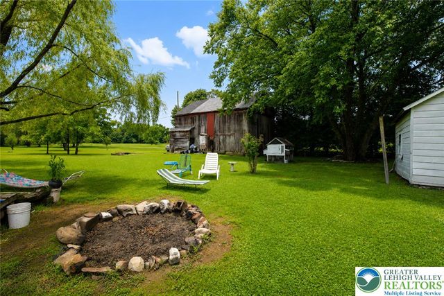 1294 Seifert Road, Bushkill Twp, PA 18064