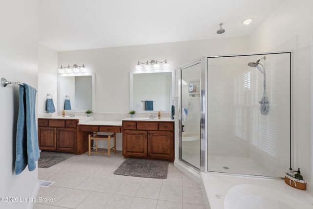 2713 Heather Green Blvd, La Grange, KY 40031