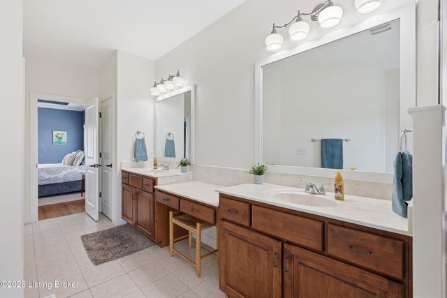 2713 Heather Green Blvd, La Grange, KY 40031