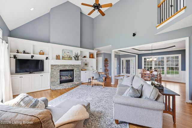 2713 Heather Green Blvd, La Grange, KY 40031