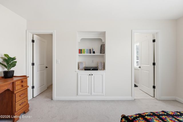 2713 Heather Green Blvd, La Grange, KY 40031