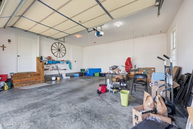 2713 Heather Green Blvd, La Grange, KY 40031