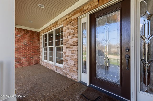 2713 Heather Green Blvd, La Grange, KY 40031