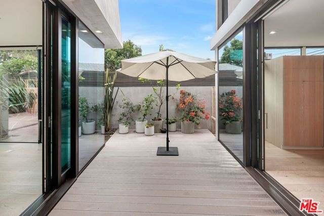 3104 7th Street, Santa Monica, CA 90405