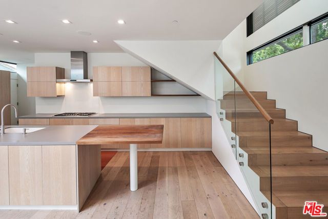 3104 7th Street, Santa Monica, CA 90405