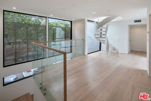 3104 7th Street, Santa Monica, CA 90405