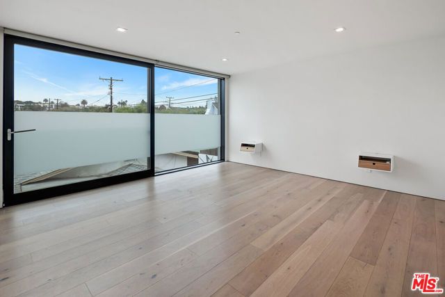 3104 7th Street, Santa Monica, CA 90405