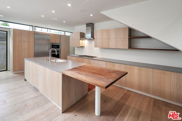 3104 7th Street, Santa Monica, CA 90405