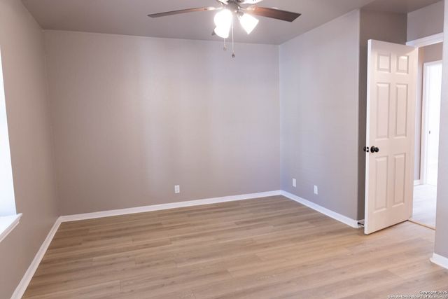 5042 Cannon, San Antonio, TX 78228