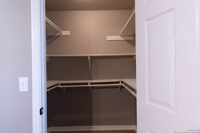 5042 Cannon, San Antonio, TX 78228