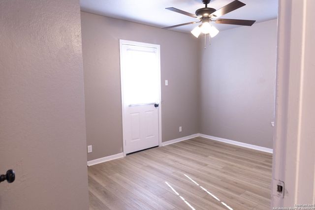 5042 Cannon, San Antonio, TX 78228