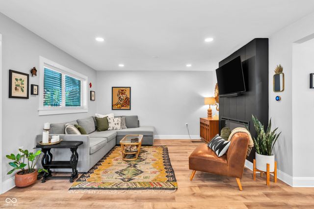 4721 Winthrop Avenue, Indianapolis, IN 46205