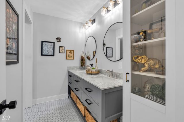 4721 Winthrop Avenue, Indianapolis, IN 46205