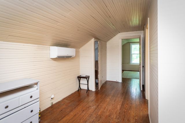 804 Elm Avenue, South Pittsburg, TN 37380