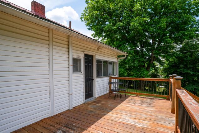 804 Elm Avenue, South Pittsburg, TN 37380