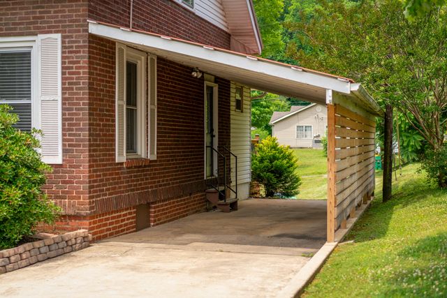 804 Elm Avenue, South Pittsburg, TN 37380