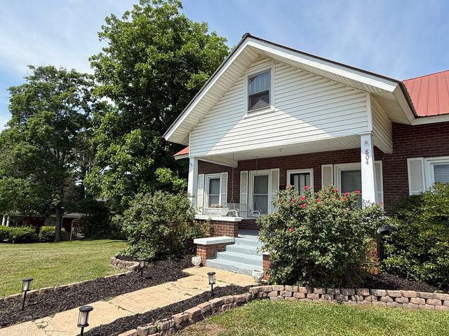 804 Elm Avenue, South Pittsburg, TN 37380