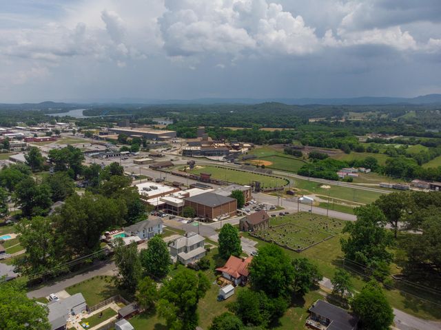 804 Elm Avenue, South Pittsburg, TN 37380