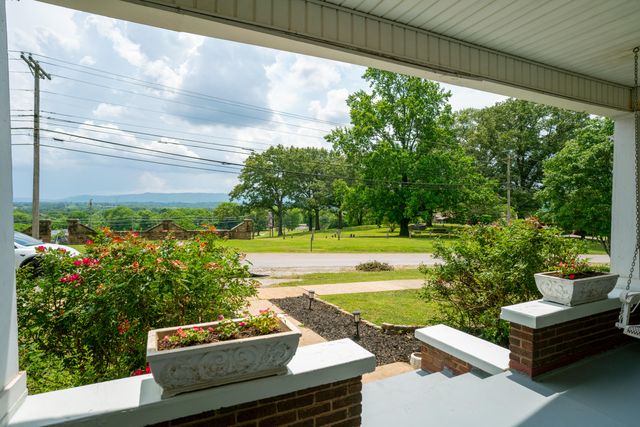 804 Elm Avenue, South Pittsburg, TN 37380