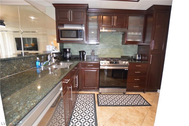 260 East Flamingo Road 332, Las Vegas, NV 89169