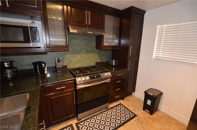 260 East Flamingo Road 332, Las Vegas, NV 89169