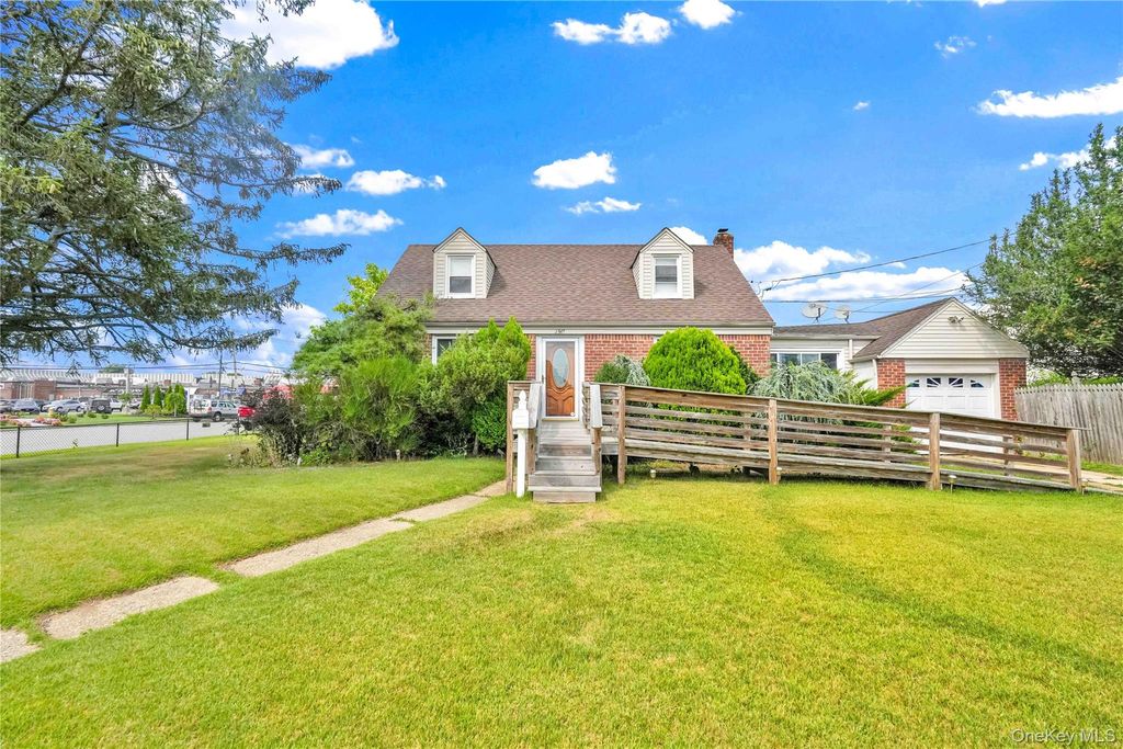 2347 Roosevelt Avenue, East Meadow, NY 11554