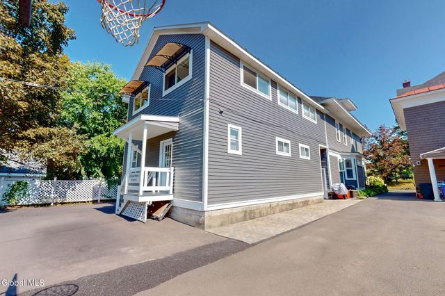 1520 Union Street, Schenectady, NY 12309