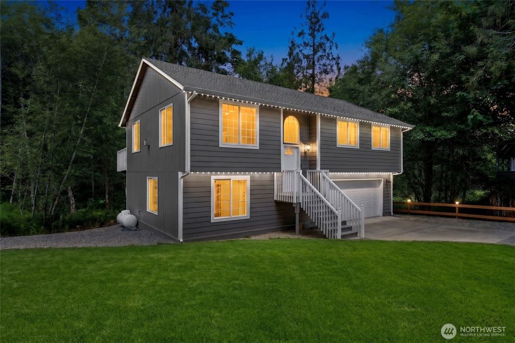 20 SE Fuschia Ave, Shelton, WA 98584
