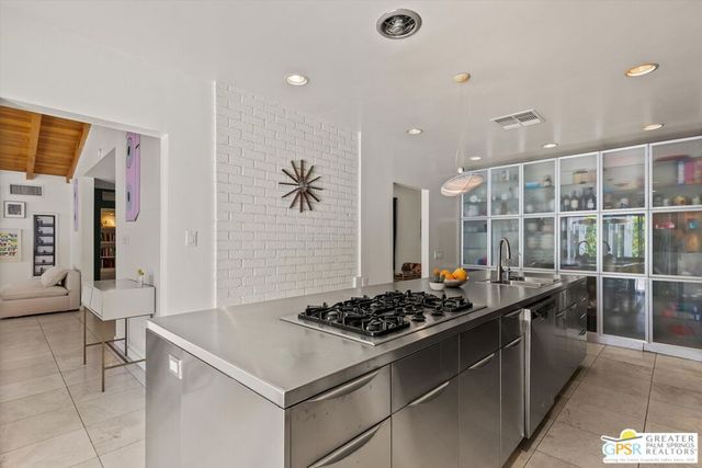 1465 N Rodeo Road, Palm Springs, CA 92262