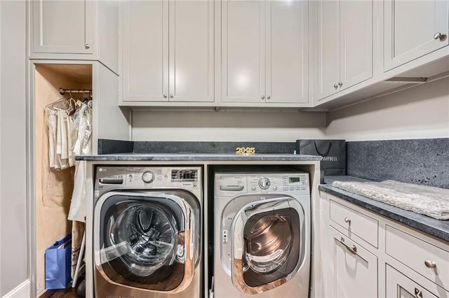 2440 Peachtree NW Road 9, Atlanta, GA 30305