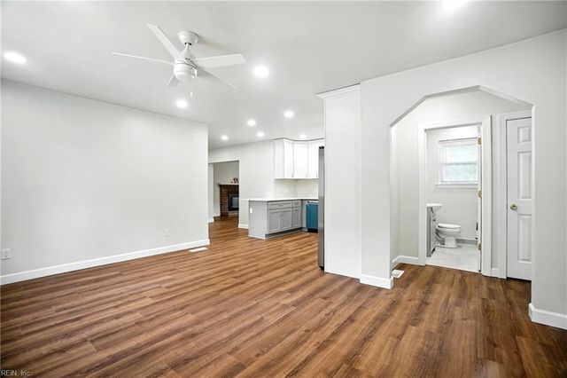 2216 Berkley AVE, Chesapeake, VA 23324