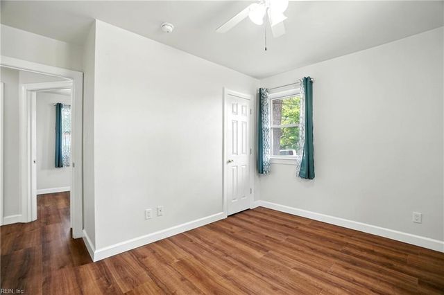 2216 Berkley AVE, Chesapeake, VA 23324
