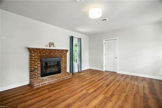2216 Berkley AVE, Chesapeake, VA 23324