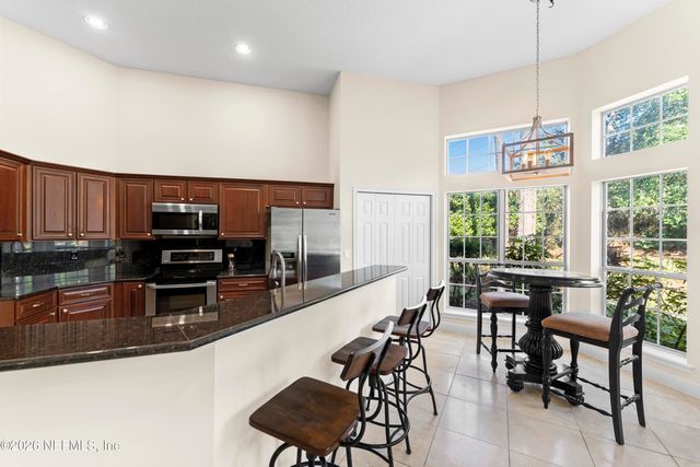 9957 CHELSEA LAKE Road, Jacksonville, FL 32256