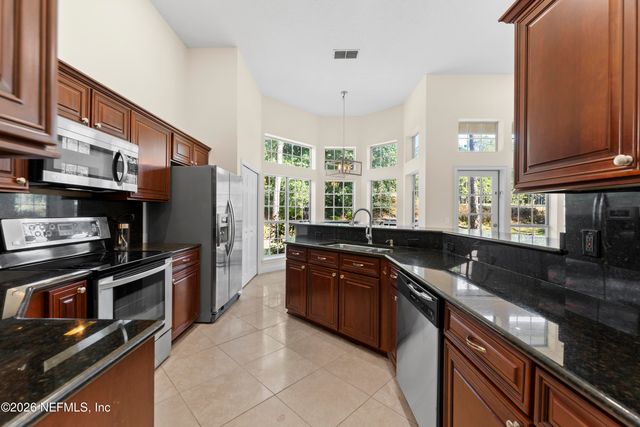 9957 CHELSEA LAKE Road, Jacksonville, FL 32256