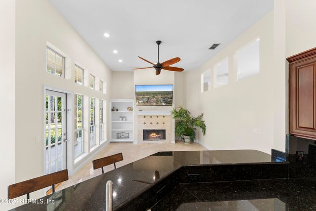 9957 CHELSEA LAKE Road, Jacksonville, FL 32256