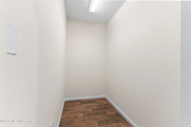 9957 CHELSEA LAKE Road, Jacksonville, FL 32256