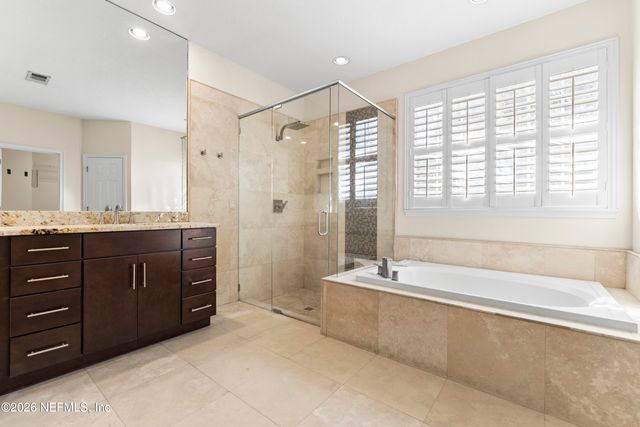 9957 CHELSEA LAKE Road, Jacksonville, FL 32256