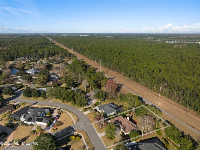 9957 CHELSEA LAKE Road, Jacksonville, FL 32256