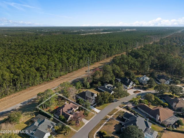 9957 CHELSEA LAKE Road, Jacksonville, FL 32256