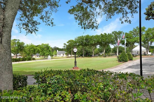 9957 CHELSEA LAKE Road, Jacksonville, FL 32256