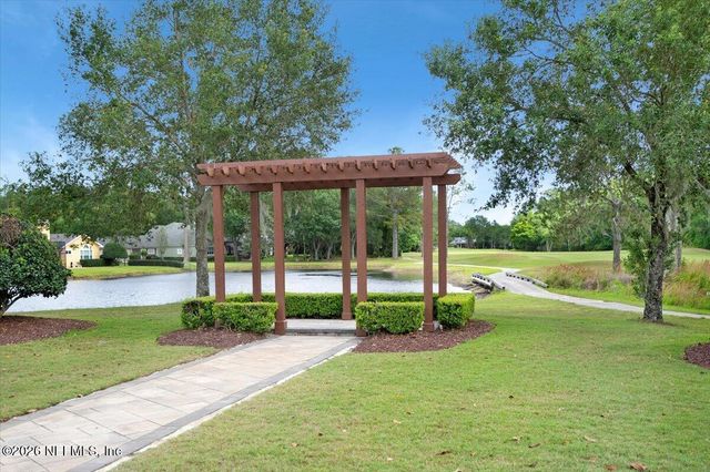 9957 CHELSEA LAKE Road, Jacksonville, FL 32256