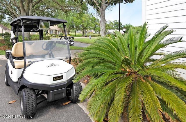 9957 CHELSEA LAKE Road, Jacksonville, FL 32256