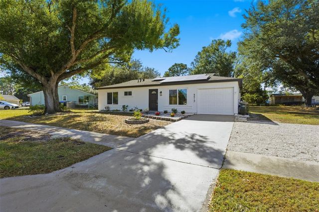 6619 DENNISON AVENUE, North Port, FL 34287