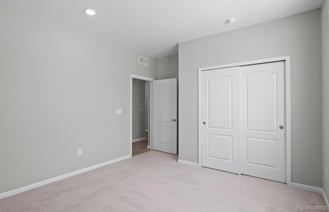 50681 Crusader Drive, Macomb Township, MI 48042