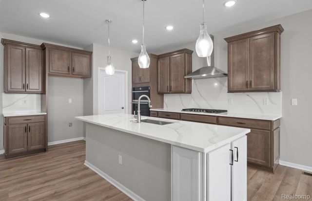 50681 Crusader Drive, Macomb Township, MI 48042